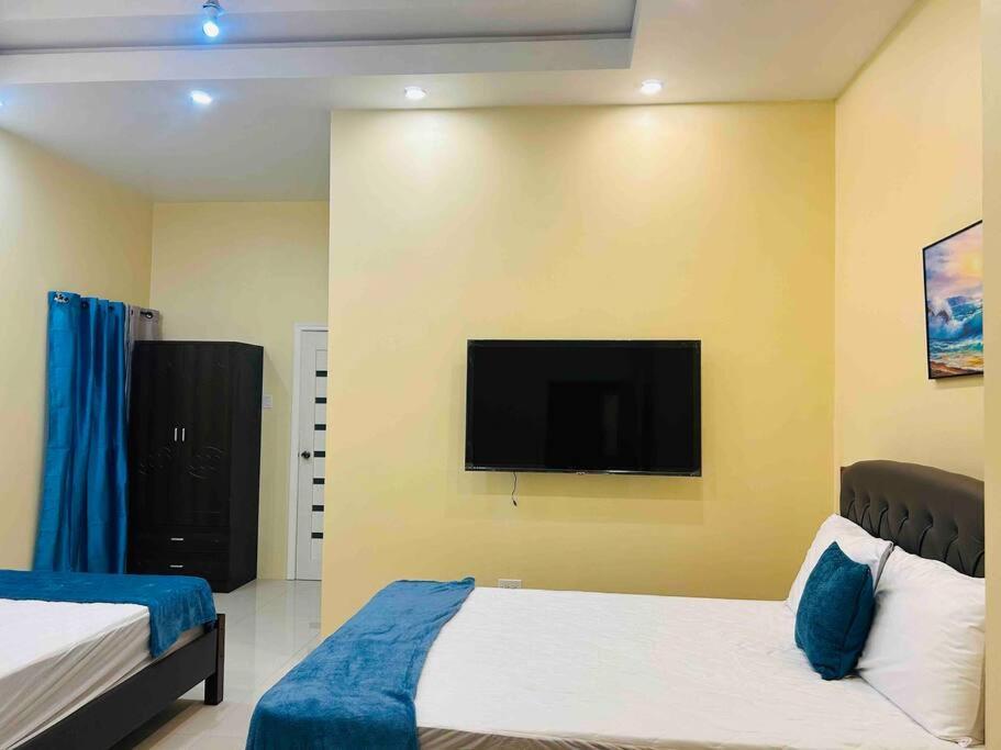 The Rest Stop- Upstairs/24Hr Security/5 Miles Mbj Apartment Montego Bay Ngoại thất bức ảnh